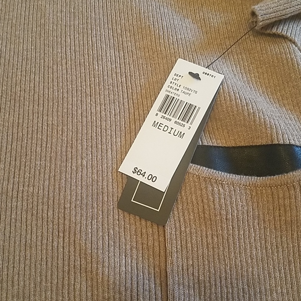 Sweater - Picture 2 of 2